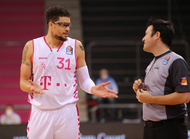 受训练和培 受训练和培